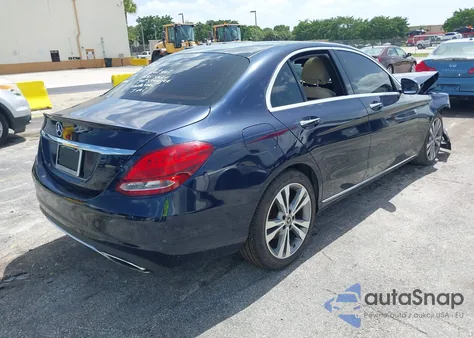 2018 Mercedes-Benz C 300 из США, поврежденный, VIN WDDWF4JB8JR350902